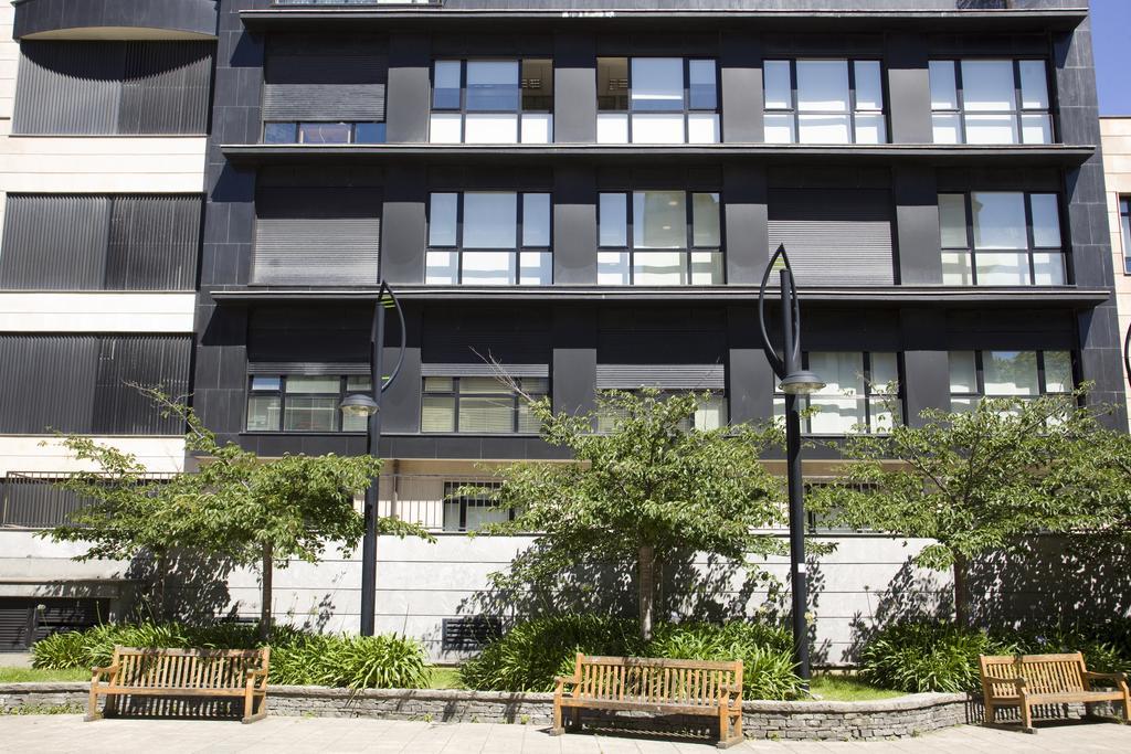 سان سيباستيان Pension T5 Donostia Suites المظهر الخارجي الصورة