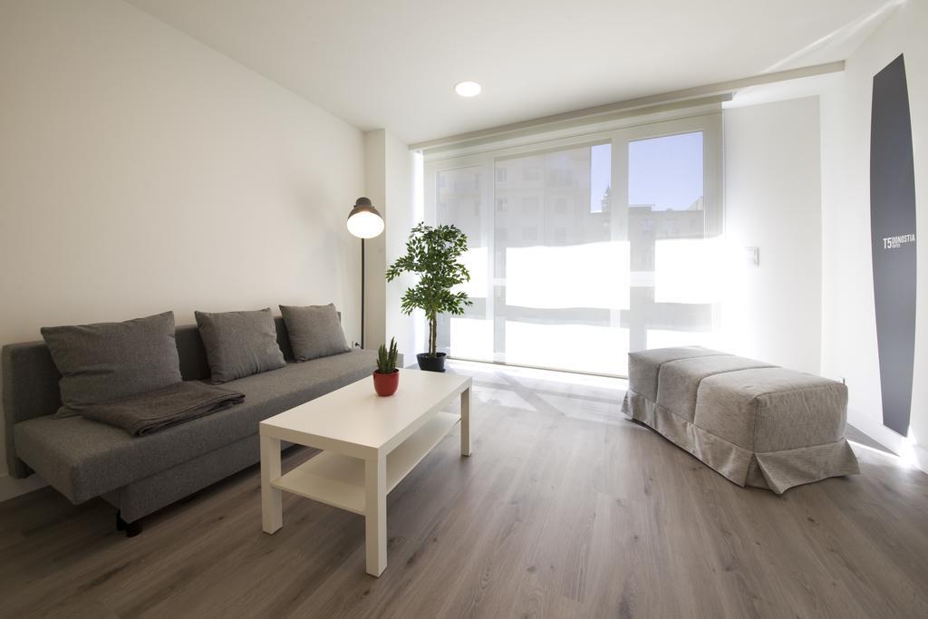 سان سيباستيان Pension T5 Donostia Suites الغرفة الصورة