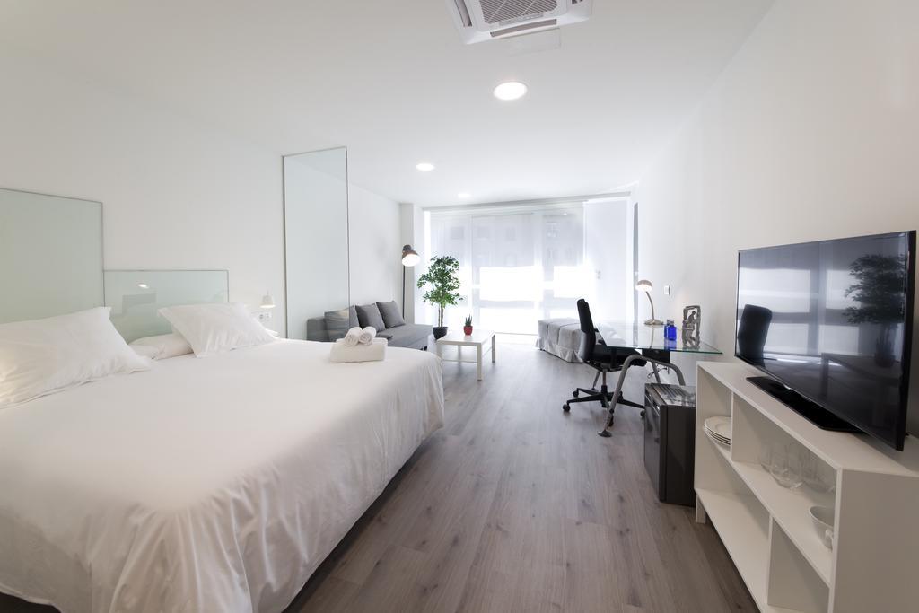 سان سيباستيان Pension T5 Donostia Suites الغرفة الصورة