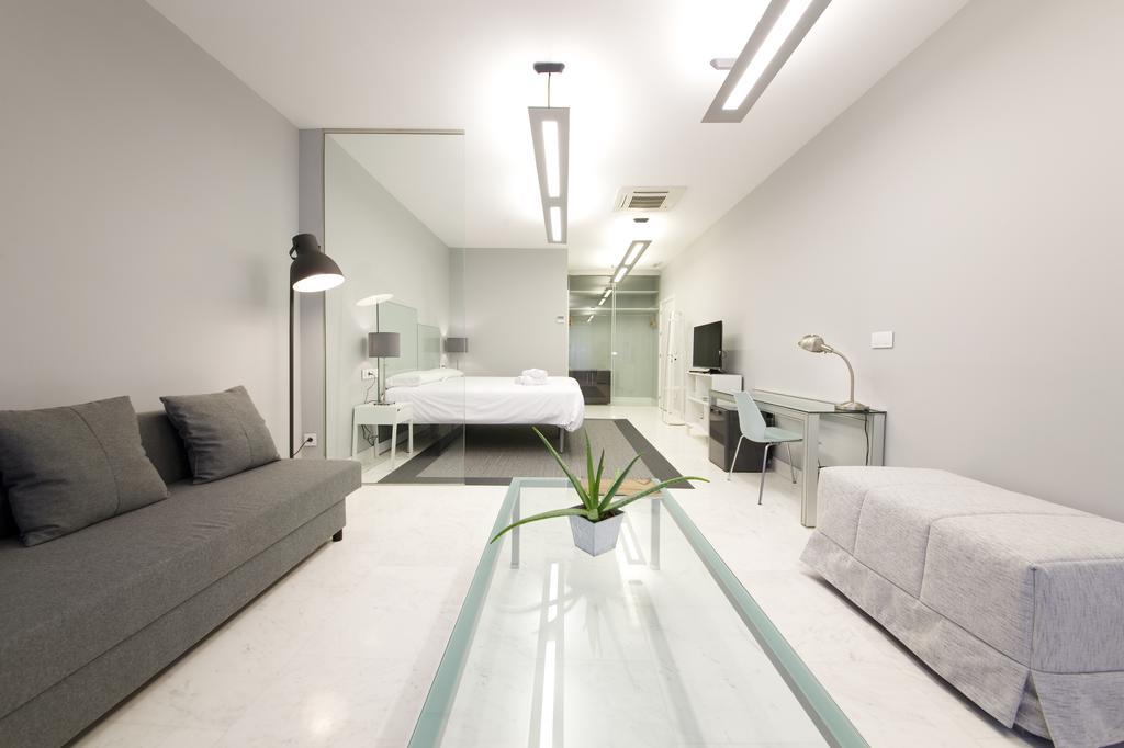 سان سيباستيان Pension T5 Donostia Suites الغرفة الصورة