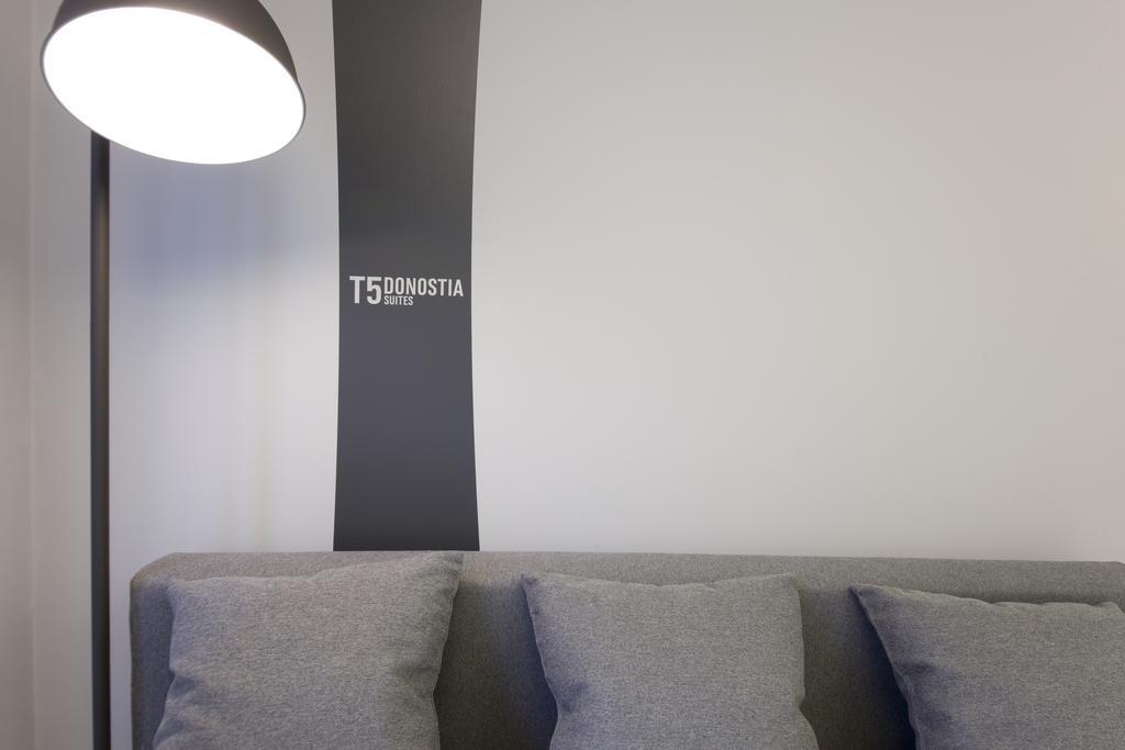 سان سيباستيان Pension T5 Donostia Suites الغرفة الصورة